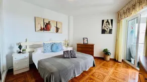 Flat with pool - Image 2