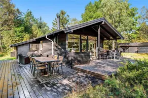 Holiday home with terrace & BBQ | Sea view - Image 4
