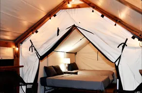 Amazing Glamping Destination for Friends and Family: Comfortable Safari Tent on the San Marcos River near Kingsbury, Texas - Image 2