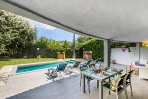 Holiday home with garden, terrace & private pool - Image 5