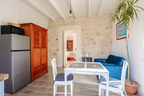 Cottage with garden, terrace & barbeque - Image 4