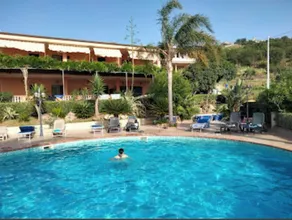 Schönes Apartment mit privatem Pool - Image 2