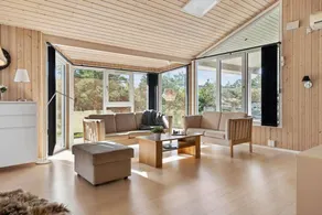 Fully equipped holiday home with hot tub, sauna & barbecue | Close to the beach - Image 4