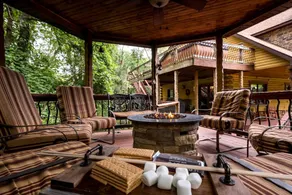 Luxurious Vacation Rental for Groups near Hoosier National Forest, Indiana - Image 5
