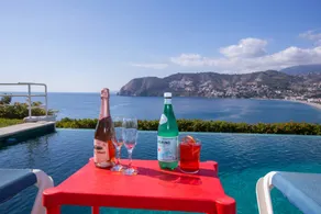 Fully equipped villa with garden, private pool & fast internet | Garden view | Beach nearby - Image 5