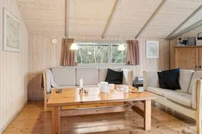 Fully equipped nice house with terrace, sauna & barbeque - Image 3