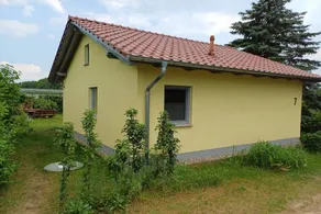 Ferienhaus mit Terrasse und Garten - Image 2