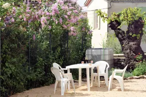 Fully equipped beautiful holiday home with garden & BBQ | City view | Pets are welcome - Image 2