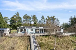 Holiday home with private pool, garden & BBQ - Image 3