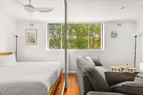 Modern and Stylish One Bedroom Apartment with City View - Image 5