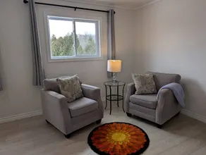 Aspen Acres Cabin with BBQ and Private Deck - Image 3
