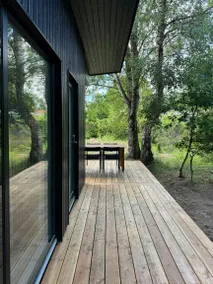 Child-friendly holiday home with terrace & garden - Image 4