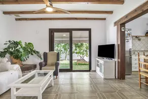 House with barbecue, private pool & terrace - Image 3