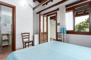 Chambre chez l'habitant avec jardin et terrasse | Vue montagne - Image 5