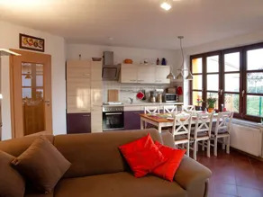Apartment with barbeque, garden & terrace - Image 2