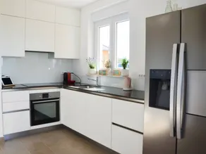House with barbeque, terrace & garden - Image 2