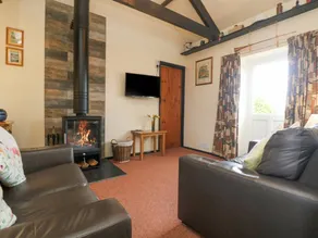 Family-friendly lovely cottage with garden | Pet-friendly - Image 3