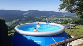 Appartamento con griglia, piscina e giardino - Image 4