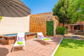 Chalet mit Grill, Terrasse und privatem Pool - Image 2
