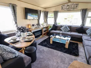 Child-friendly wonderful cottage with jacuzzi & garden | Pets are welcome - Image 5