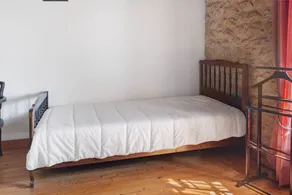 Gästezimmer „La Glycine“ mit gemeinsamer Terrasse und Garten, WLAN - Image 5