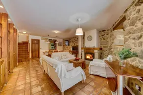 Fully equipped house with private pool | Mountain view | Good for workation | Pets are welcome - Image 3
