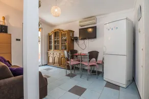 Flat with barbeque & terrace - Image 5