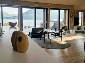 Seaside cabin with panoramic views in Alvundfjord - Image 4