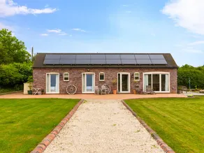 Cottage avec barbecue et jardin - Image 2