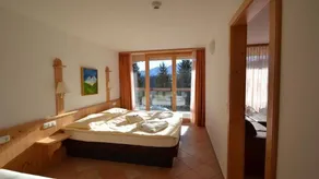 Apartamento vacacional con piscina, terraza y sauna - Image 2