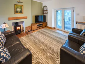 Cottage with garden & barbecue | River view - Image 4
