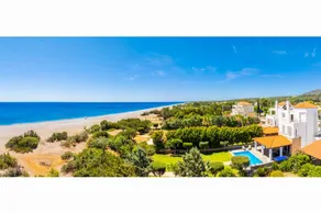 Family-friendly nice villa with terrace, private pool & garden | Beach view | Close to the beach - Image 4