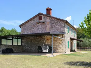 Holiday home with garden & barbeque | Nature view | Pet-friendly - Image 4