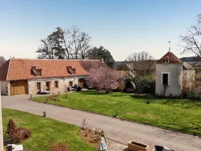 Comfortable house in Saint-Georges-sur-Baulche with terrace and garden - Image 2