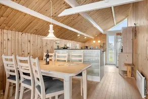 Holiday home with terrace | Sea view | Pet-friendly - Image 4