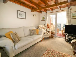 Cottage avec jardin - Image 4