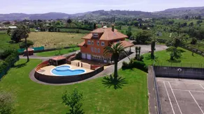 Fully equipped big holiday home with pool & garden | River view | Perfect for remote work | Pet-friendly - Image 3