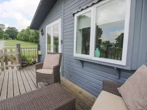 Cottage avec jacuzzi et jardin - Image 3