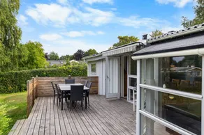 Family-oriented wonderful holiday home with terrace, BBQ & garden | Dogs allowed - Image 3