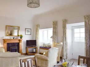 Cottage with garden - Image 5