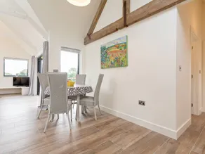 Child-friendly lovely cottage with garden, BBQ & terrace | River view - Image 5