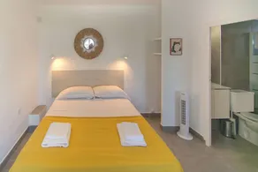 Holiday apartment with terrace | Close to the beach - Image 2