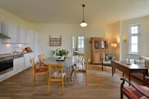 Apartment with garden, sauna & barbeque | Sea view - Image 3