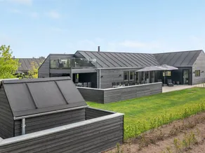 Family-oriented holiday home with terrace & barbecue | Pets allowed - Image 4