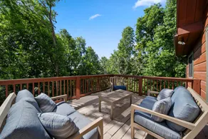 Spacious Mountain Getaway Minutes from Boone - Image 2