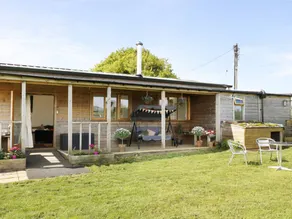 Family-friendly pleasant cottage with BBQ & garden | Pets are welcome - Image 2
