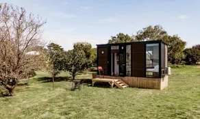 Charming Tiny Home on a Farm for a Romantic Getaway in NSW - Image 4