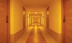 V Grand Hotel - Image 3
