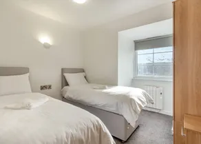Holiday apartment with garden, pool & sauna - Image 4