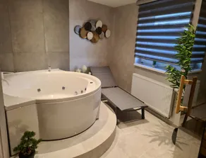 Studio con sauna e idromassaggio - Image 4